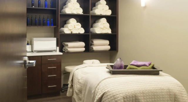 Hilton Head Health - Weight Loss Resort and Health Spa, Забронировать Курортный отель Хилтон-Хед-Айленд Lowcountry, рядом с Торгово-развлекательный центр The Village at Wexford