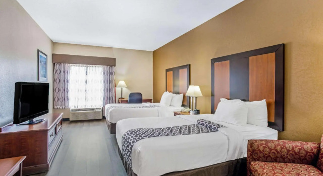 Четырёхместный номер Standard Baymont by Wyndham Moss Point Pascagoula