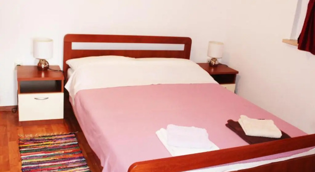 Apartments Gubo