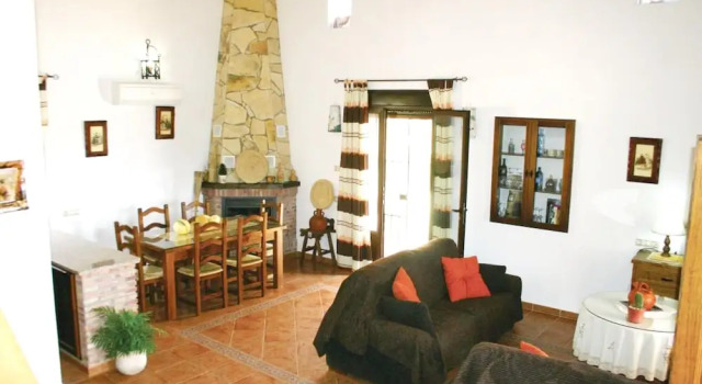 House With 2 Bedrooms in El Gastor, With Wonderful Lake View, Private, Забронировать Отель Отели Эль-Гастор 3 звезды, 3*