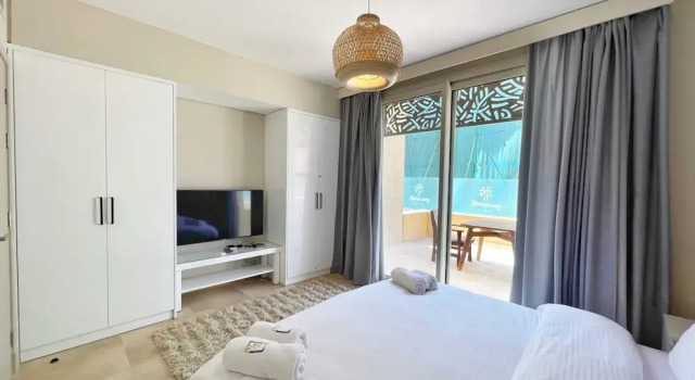 Номер Standard с видом на воду Xuru Stays I Exotic 1bdr w/ Outdoor Terrace Pool & Beach Access