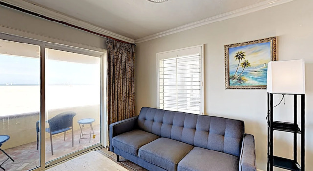 Prime Oceanfront Duplex 3 Bedrooms 1 Bathroom Duplex, 预订 酒店 希尔海滩 Beach Cities Orange County