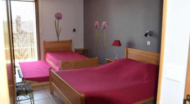 La Ferme de l'Hom, Book Hotel Hoteller i Mostuejouls med morgenmad, Morgenmad