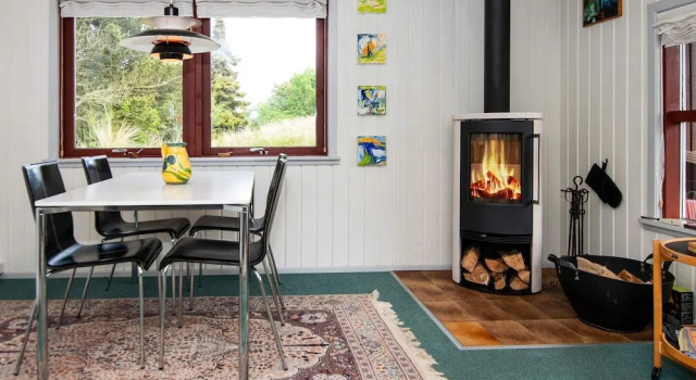 Modern Holiday Home in Henne With Terrace, Book Hotel 3-stjernede hoteller i Henne, 3*