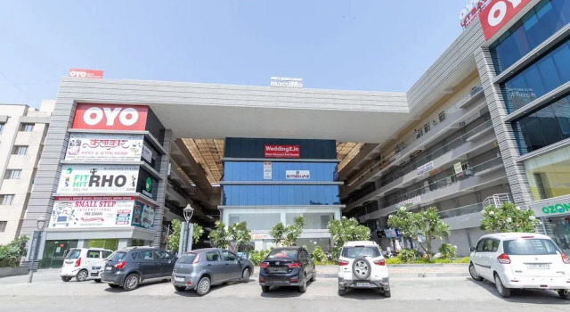 Oyo 43259 Hotel Anant Bliss, Забронировать Отель Отели штата Гуджарата 3 звезды, 3*