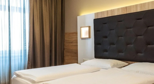 Четырёхместный номер Standard Theater Hotel Salzburg