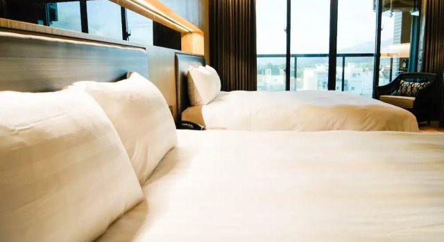 Четырёхместный номер Standard с балконом и с видом на океан Kuei Ti Wan Hotel