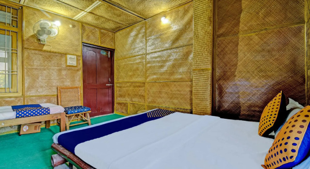 SPOT ON 76965 Ashrayaa Prakreeti, Book Hotel Jorhat Assam