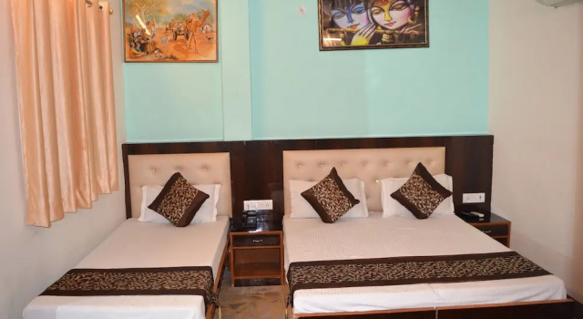 Трёхместный номер Deluxe Hotel O Hare Rama guest house
