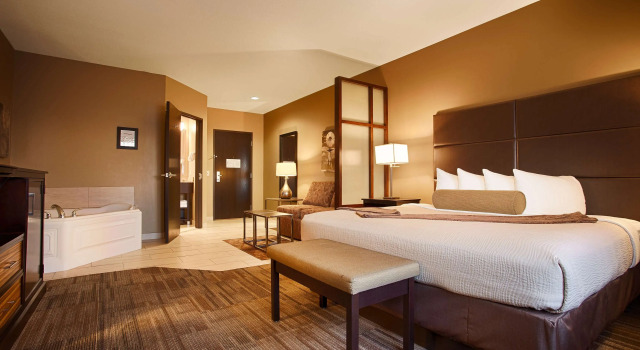 Двухместный люкс Best Western Plus Night Watchman Inn & Suites