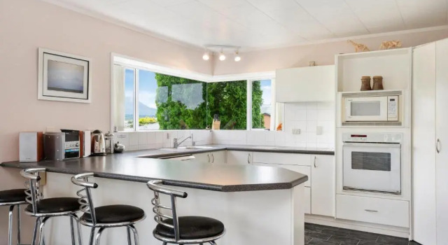 The White House - Taupo Holiday Home, Reserva ahora Hotel Taupo Lago Taupo