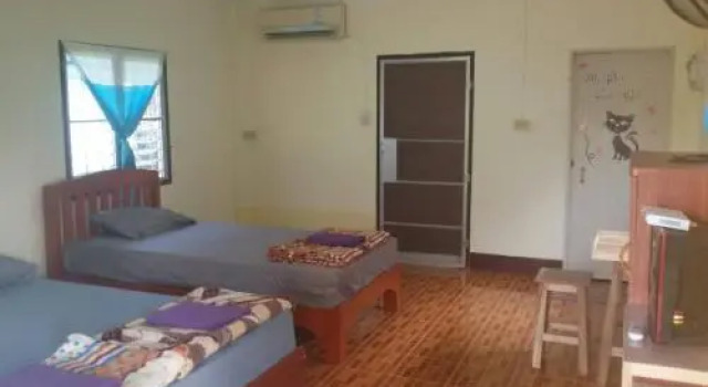 Baan Suan Kittikorn, Rezerwuj Hotel Hotele w Ban Luang z parkingiem, Parking