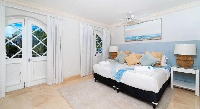 St. Peter's Bay 402 3 Bedroom Apts, Rezervovat Apartmán Hotely v Speightstown s parkováním, Parkování