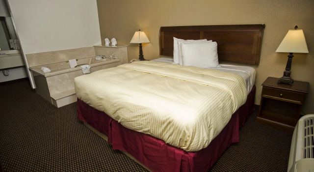 Express Inn & Suites