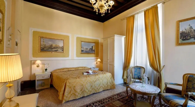 Двухместный номер Superior с видом на канал Hotel Corte dei Greci