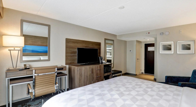 Номер Premium Holiday Inn - Mississauga Toronto West by IHG