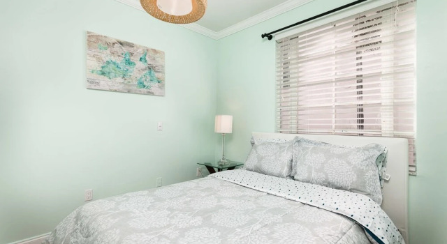 2 bedrooms on Collins Ave and 8th Street, Забронировать Отель Отели Miami Metropolitan Area 3 звезды, 3*