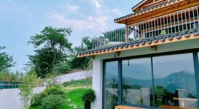 Village House, Rezerwuj Hotel Hotele w Hangzhou z basenem, Basen