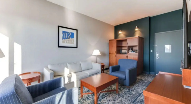 Двухместный люкс Executive with Manhattan view Vista LIC Hotel, Premier Collection by Best Western