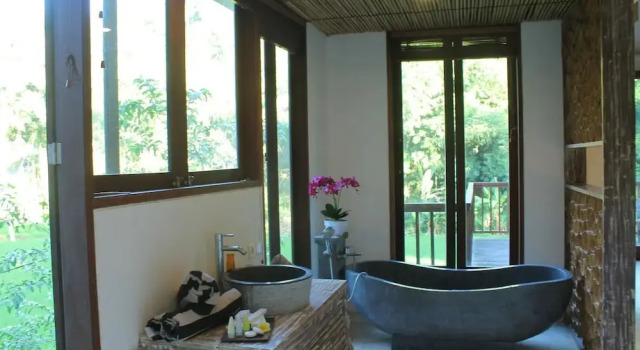Tirta Loka Suite, Забронировать Отель Отели провинции Бали с завтраком, Завтраки