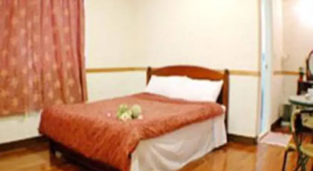 Chenyuan B & B, Забронировать Отель Отели Хуалянь с бассейном, рядом с Парк Наньбинь, Бассейн