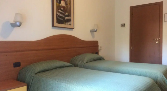 Albergo Castello, Book Hotel Miradolo Terme Lombardiet