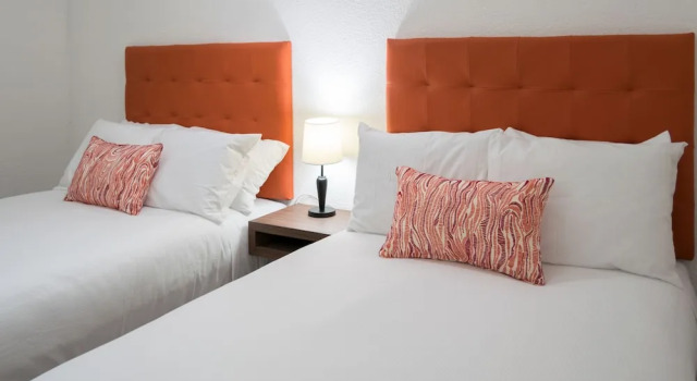 Четырёхместный номер Standard In & Out Hotel