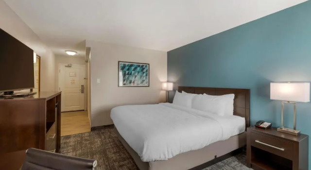 Двухместный люкс c 1 комнатой Best Western Watertown Inn & Suites