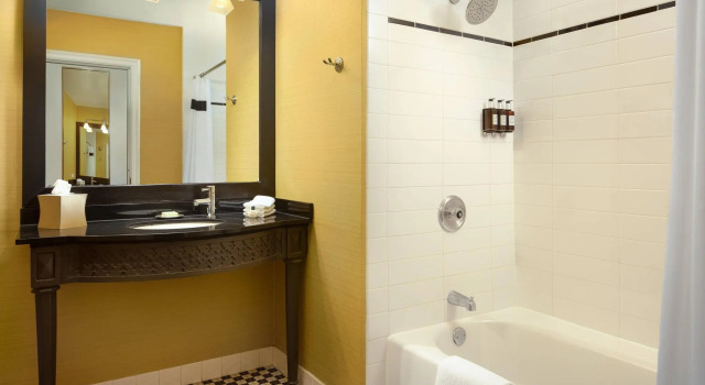 Двухместный номер Standard Hotel Chicago Downtown, Autograph Collection