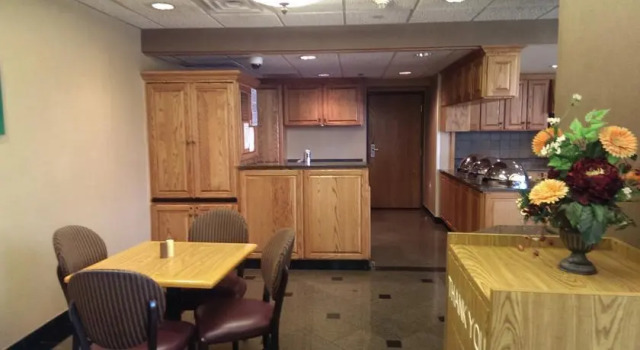 Rodeway Inn & Suites, Prenota Hotel Denver Colorado