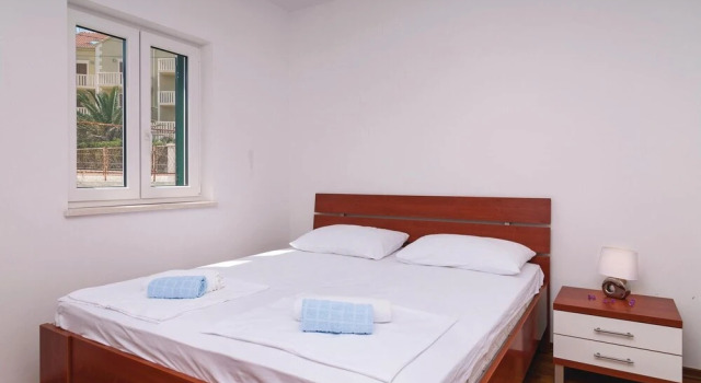Awesome Apartment in Sutivan With 2 Bedrooms and Wifi, Забронировать Апартаменты/квартира Отели Сутиван с парковкой, Парковка