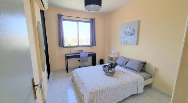 Comfy Rooms + Near SALT LAKE + 100MBit Internet + Shared Apartment, Book Apartment Larnaka Larnaca Region