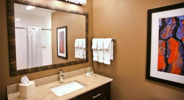 Двухместный номер Executive Holiday Inn Hotel & Suites LA CROSSE