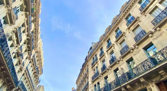 Appartement de 2 chambres avec vue sur la ville balcon amenage et wifi a Paris, Забронировать Апартаменты/квартира Отели Парижа с парковкой, рядом с Свято-Троицкий собор и Русский православный духовно-культурный центр, Парковка