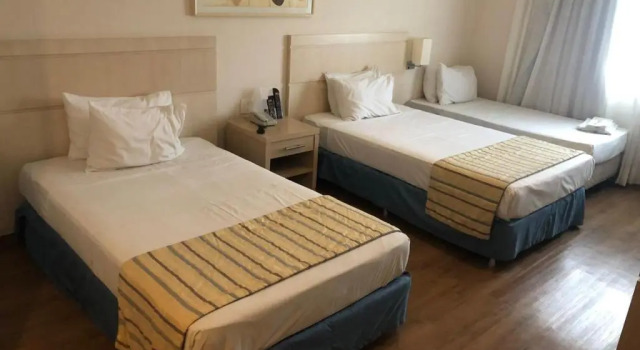 Трёхместный номер Superior Comfort Suites Londrina