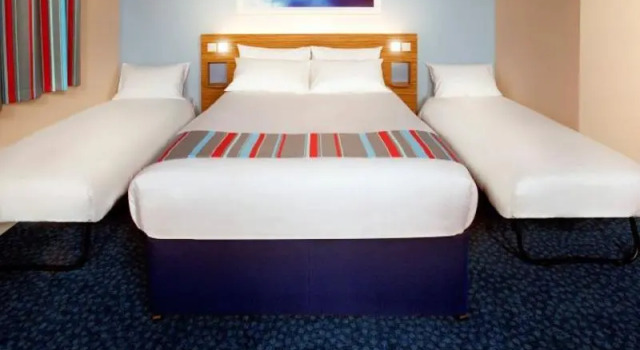Номер Standard Travelodge Slough