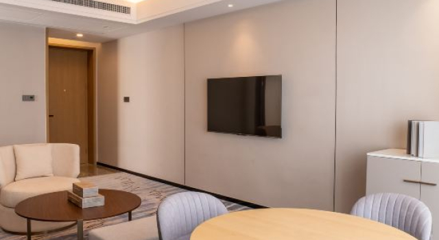 Люкс Business Empark Kingworld Hotel