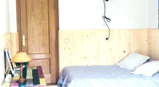 Studio in Robledo de Chavela, With Wonderful Mountain View, Varaa Hotelli Hotellit Madridin maakunta pysäköinnillä, Pysäköinti