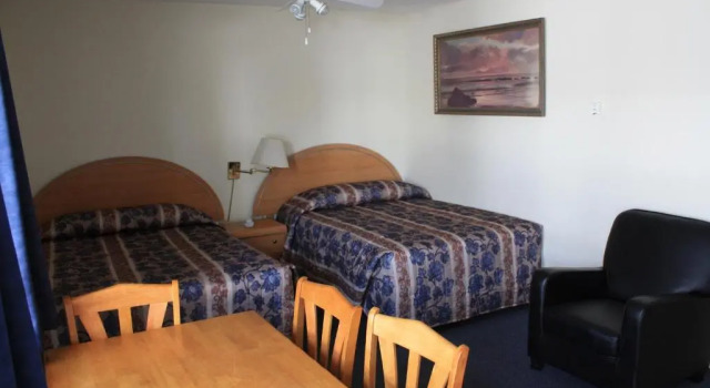 Семейный люкс Sunny Beach Motel