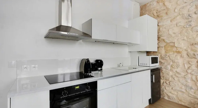 Bright Apartment -1br/4p- Near Chatelet Les Halles, Забронировать Апартаменты/квартира Париж Иль-де-Франс, рядом с Лувр — Риволи
