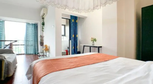 Люкс с видом на город XingFuLi Service Apartment