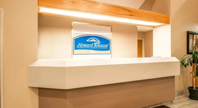 Howard Johnson Lincoln, Rezervați Hotel Lincoln 