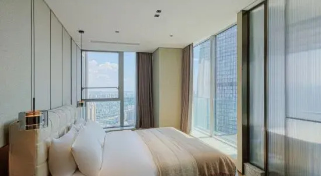 Люкс Luxury Heyo Hengyue Huasong Executive Hotel (Guanyinqiao Pedestrian Street Branch), Guanyinqiao No.1