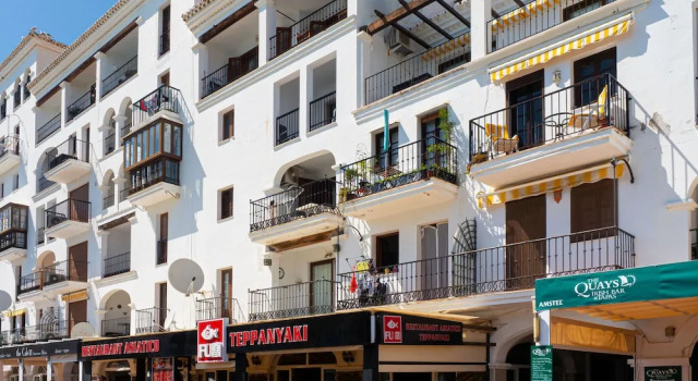 Beautiful Duquesa Harbour apt 2001, Book Lejlighed Castillo de la Duquesa Andalusien