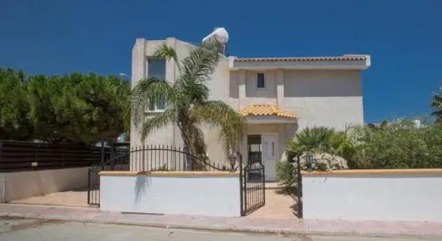 The Ultimate 5 Star Holiday Villa in Protaras with Private Pool And Close To the Beach, Protaras Villa 1316