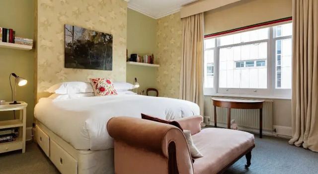 Veeve  3 Bed House On St Marks Road Notting Hill, Забронировать Отель Лондон Большой Лондон, рядом с Ладброк Гров