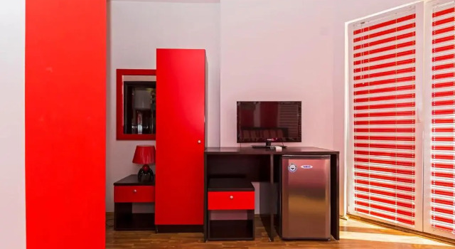 Полулюкс с балконом DJ Apartments Plus