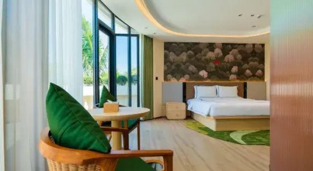 Семейный люкс с 2 комнатами с видом на море Sanya Wuzhizhou Coral Hotel