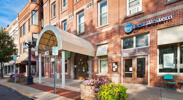 Comfort Inn, Buchen Sie Hotel SPA-Hotels in Warren, SPA