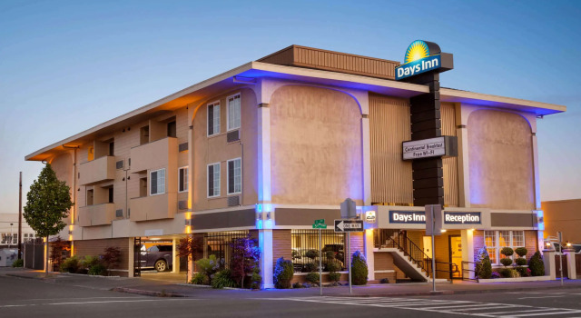 Days Inn by Wyndham Eureka CA, Rezerwuj Hotel Eureka 